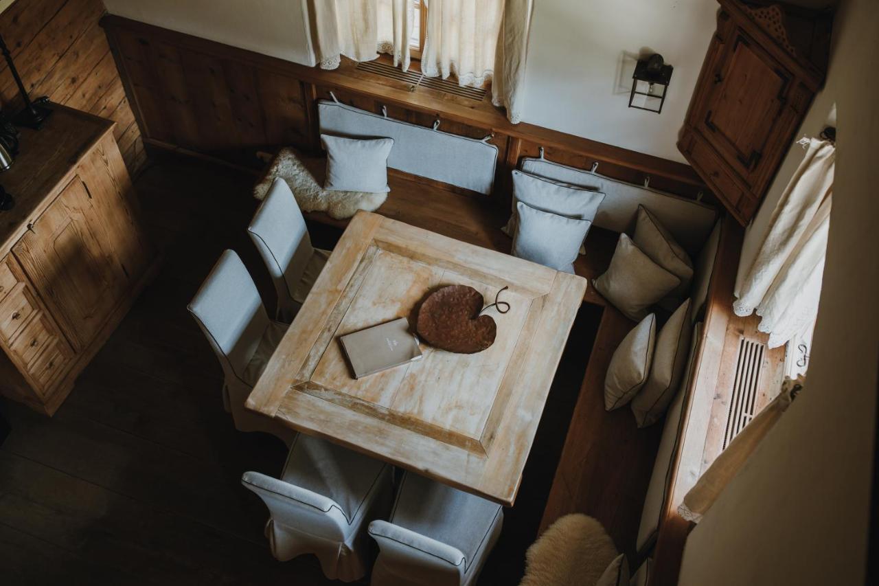 Parkhotel Egerner Hoefe Rotta エクステリア 写真