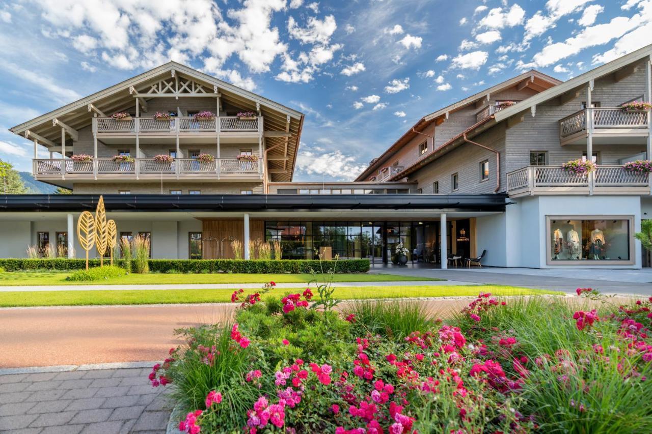 Parkhotel Egerner Hoefe Rotta エクステリア 写真