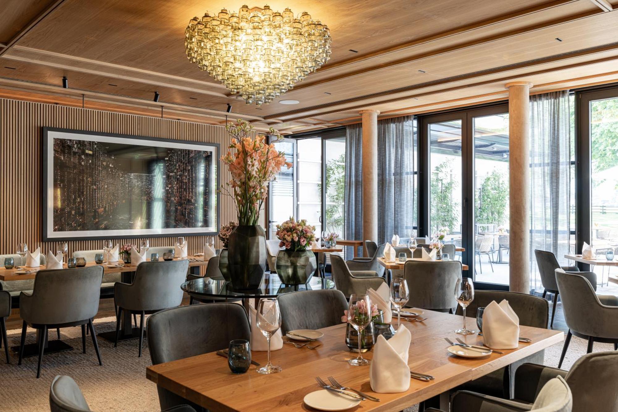 Parkhotel Egerner Hoefe Rotta エクステリア 写真