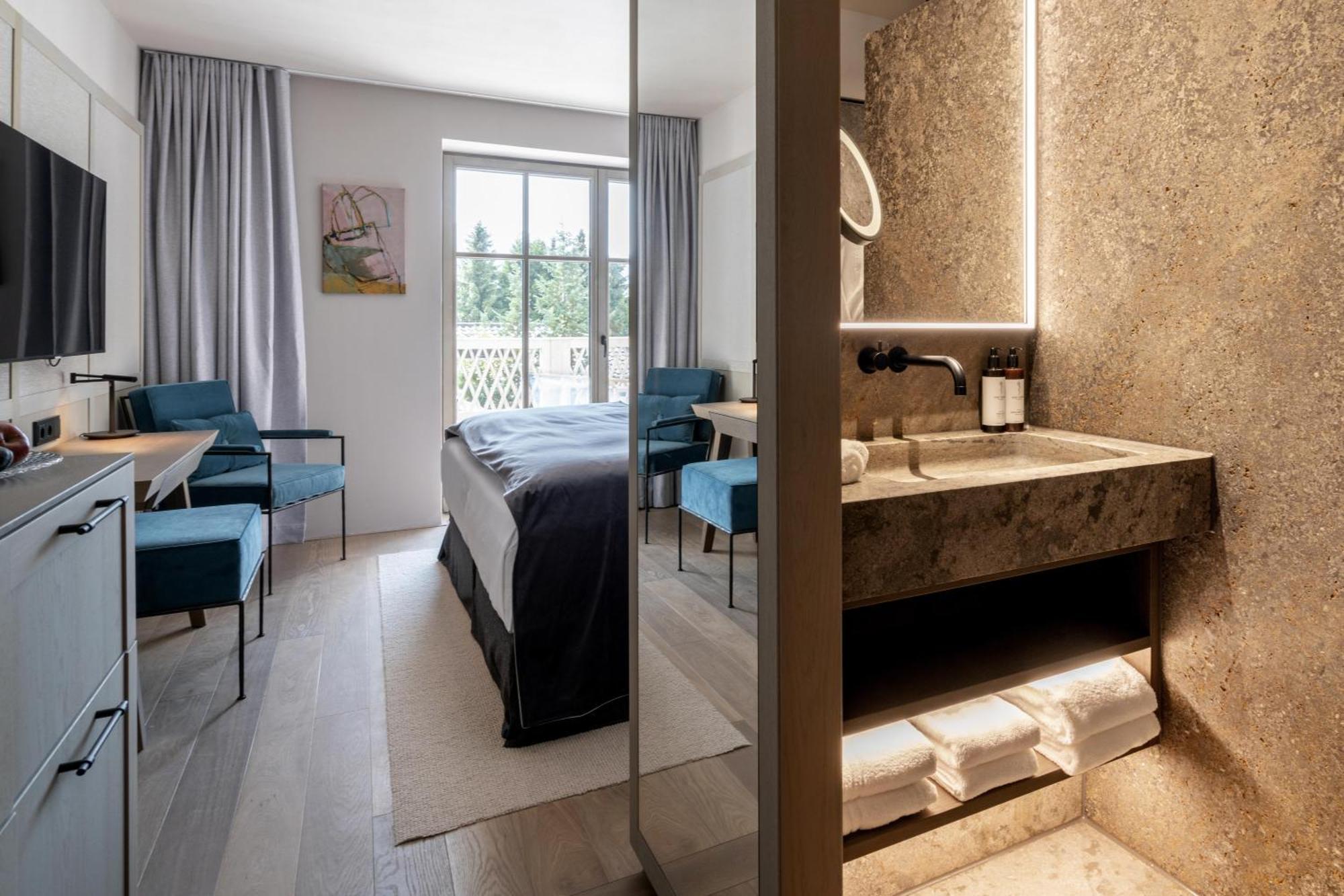 Parkhotel Egerner Hoefe Rotta エクステリア 写真